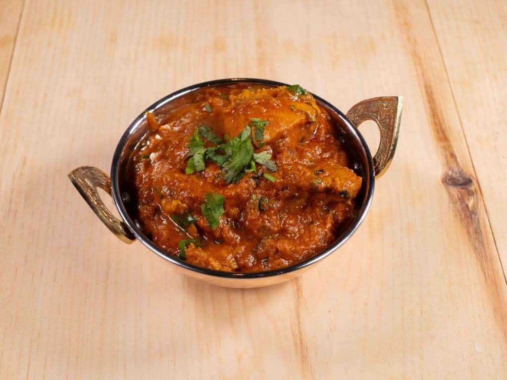CHICKEN CURRY.