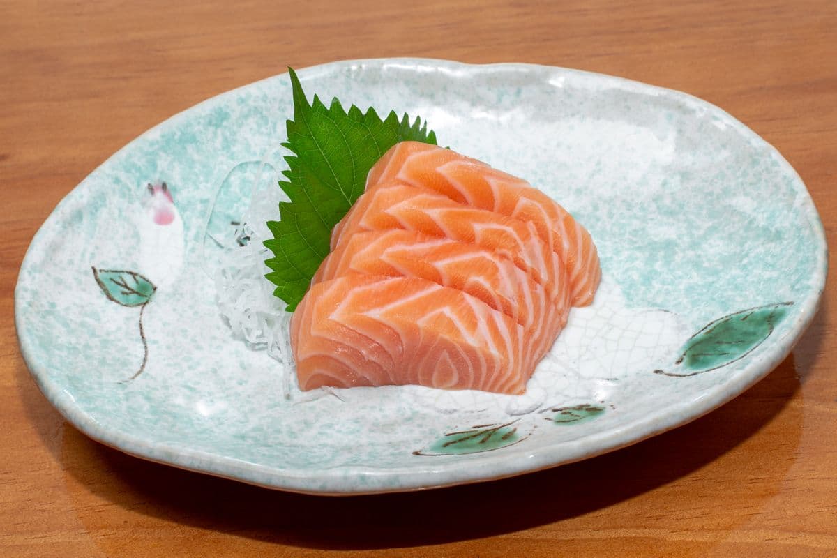 Salmon Sashimi (4pcs)