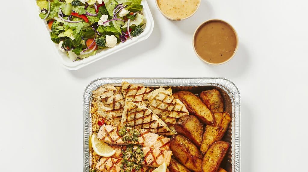 Forfait poitrines de poulet et filets de saumon de l'Atlantique grillé / Grilled chicken breasts and Atlantic salmon fillets Bundle / Paquete de pechu