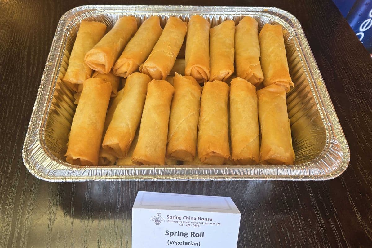 011. Spring Roll (20pcs)(party tray)