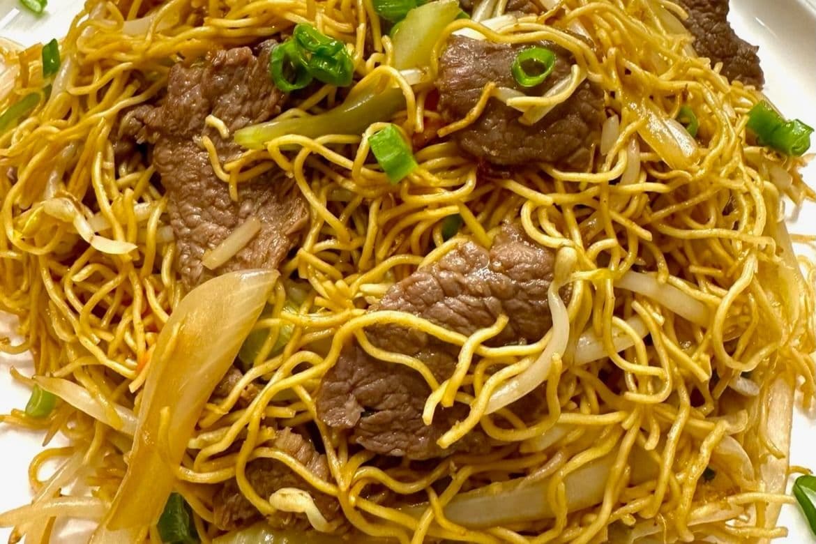 N04. Beef Lo Mein 牛肉捞面