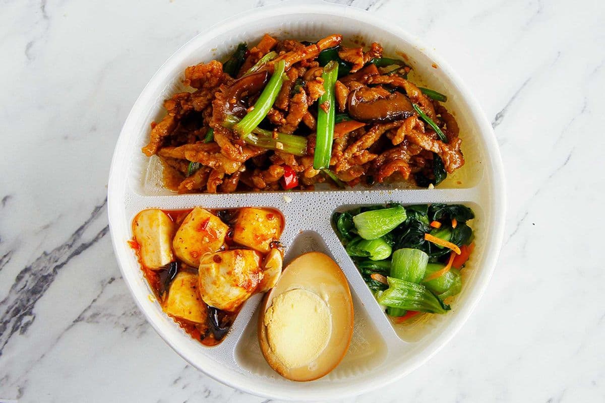 Hakka Style Green Onion & Pork Bento Box 客家小炒便當