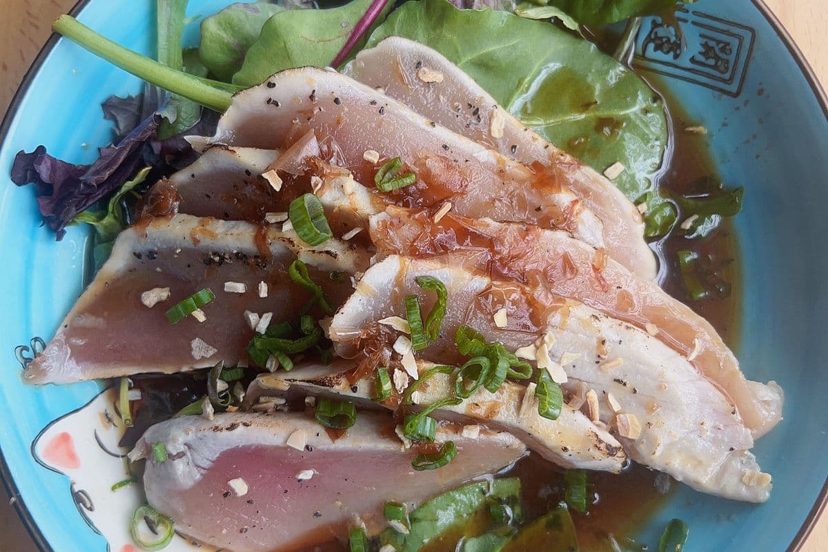 8pcs tuna tataki （8片金枪鱼炙烧）