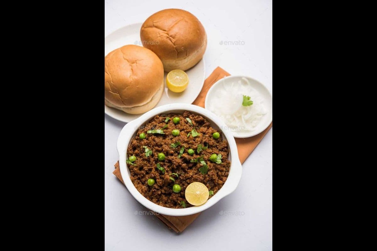 Bombay Kheema Pav