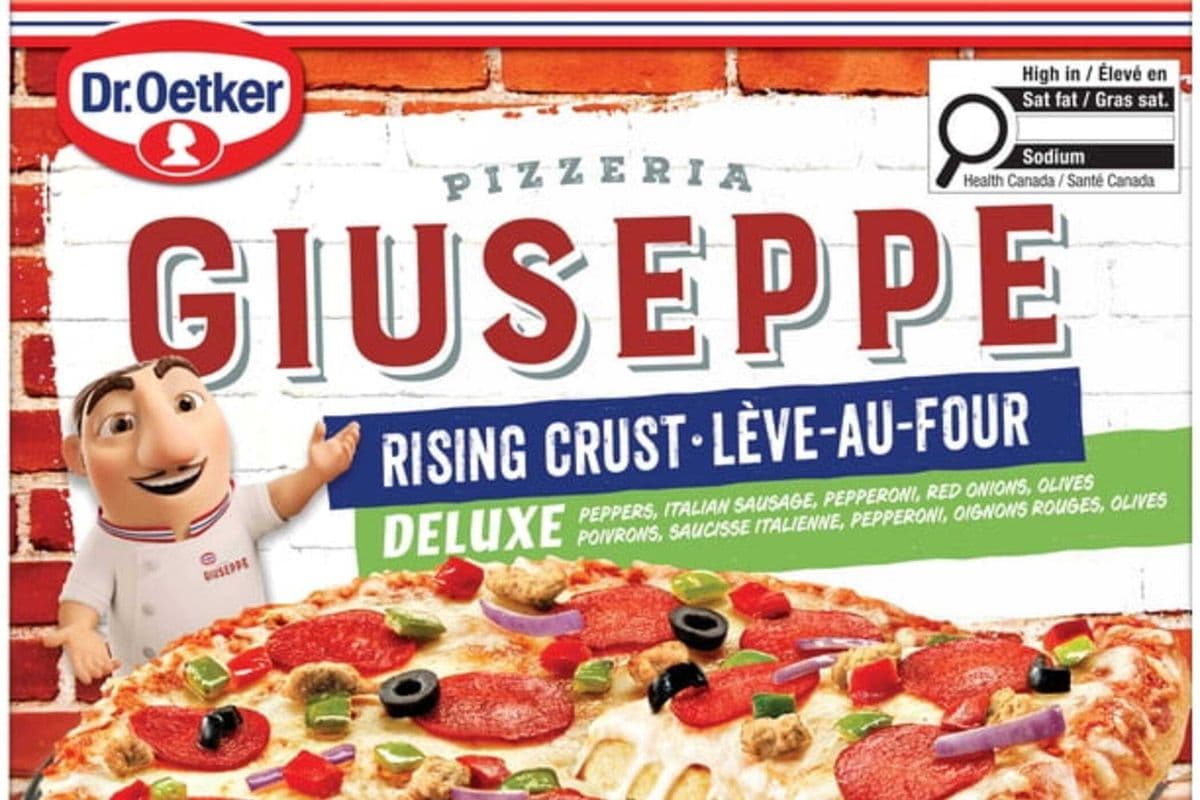 Dr. Oetker Giuseppe Pizzeria Rising Crust Deluxe Pizza (740g) (440 Cal)