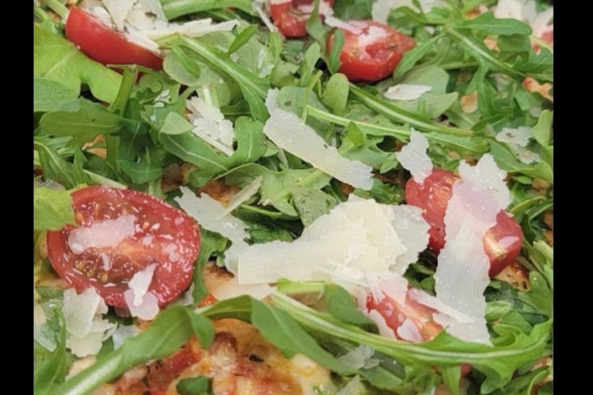 Prosciutto Di Parma Arugula Pizza