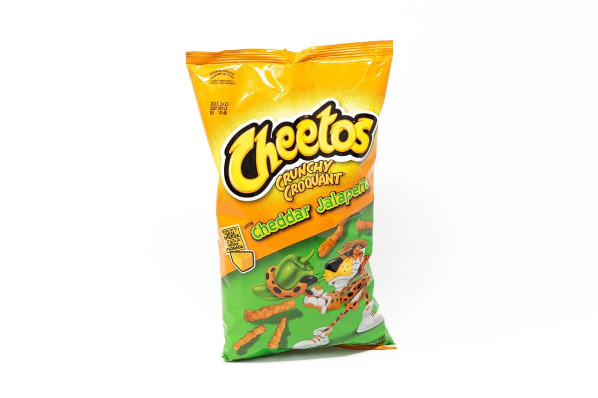 Cheetos Cheddar Jalapeno (285g)