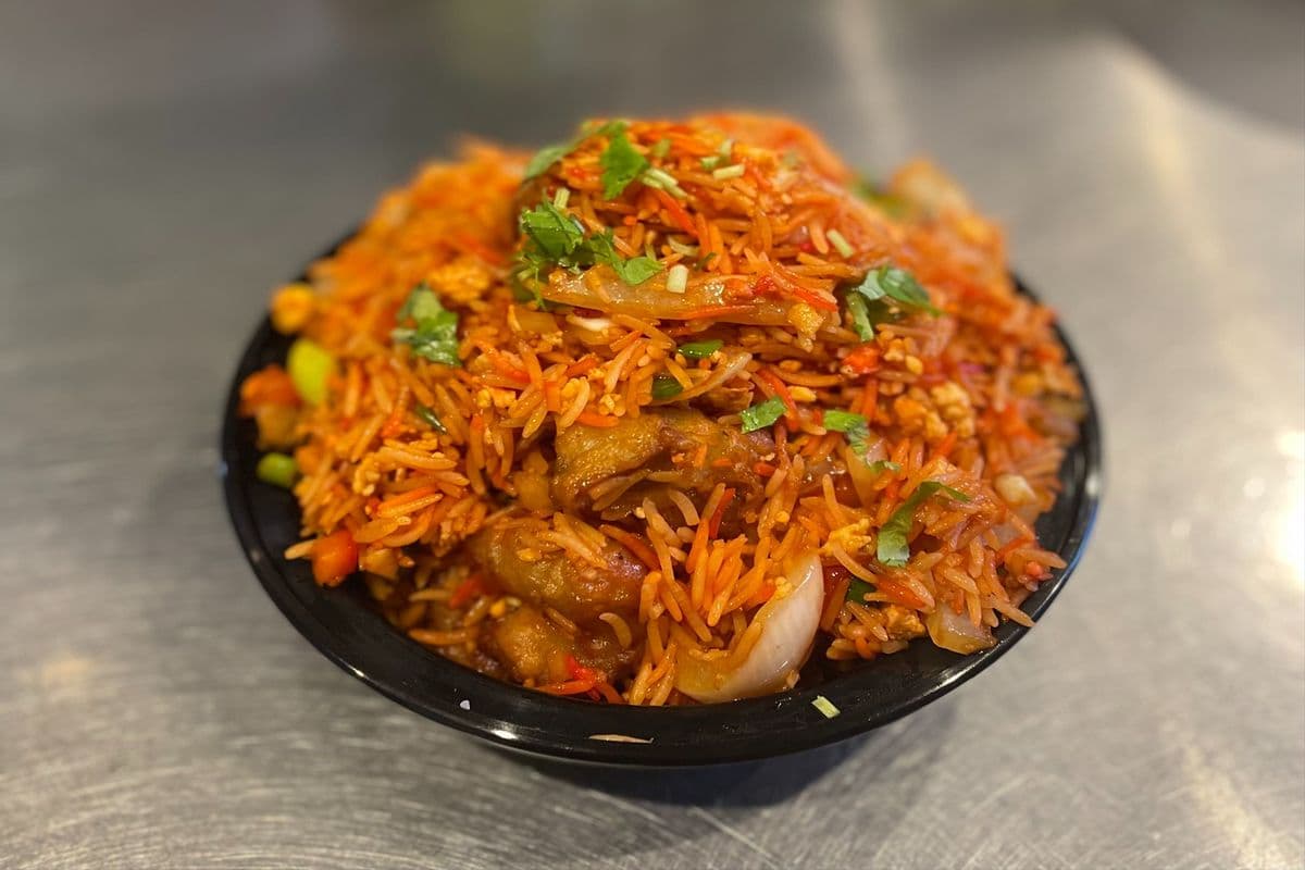 Chicken Chilli Garlic Fried Rice (16oz)
