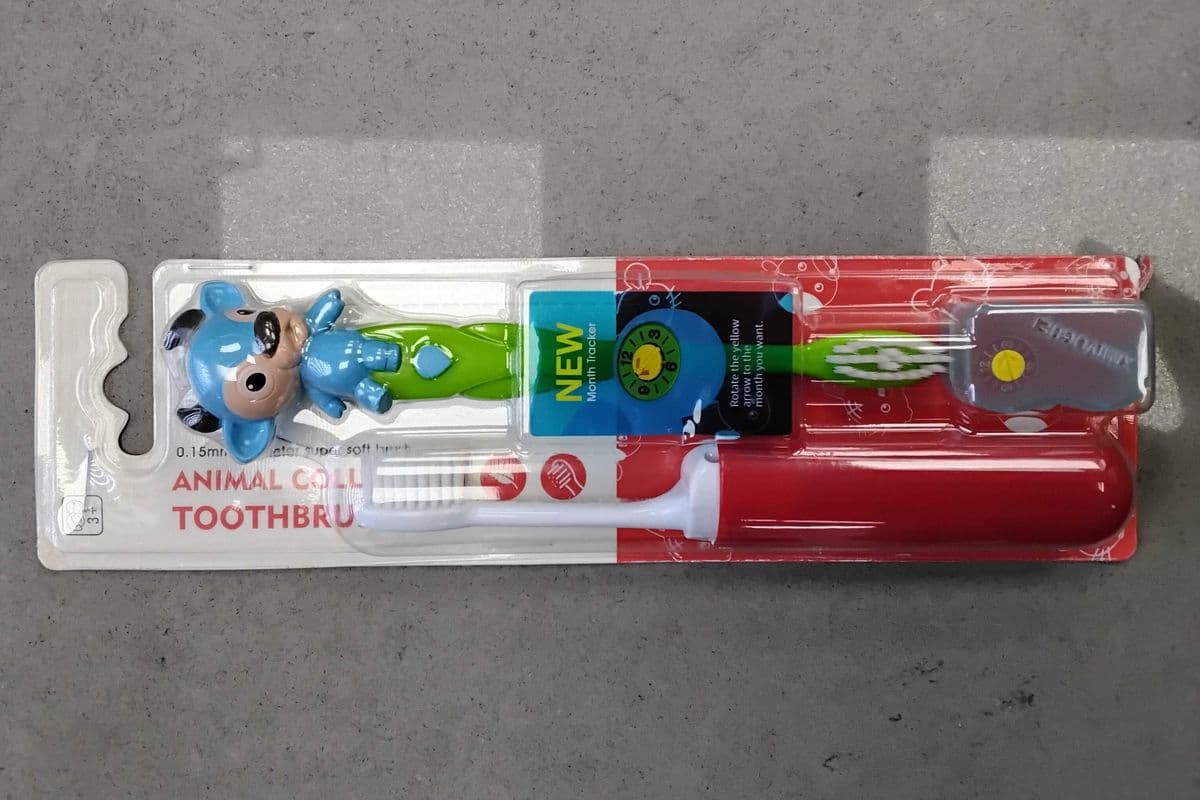 Animal collection toothbrush set
