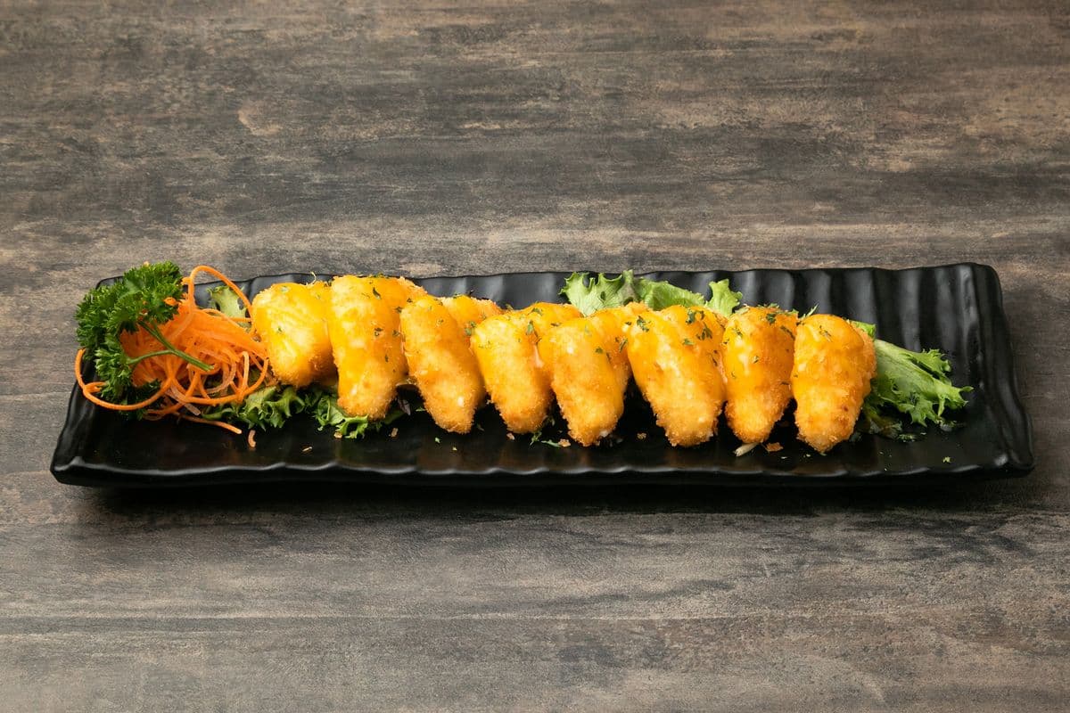 Fromage à la crème frit (8 mcx) / Fried Cream Cheese (8 pcs)
