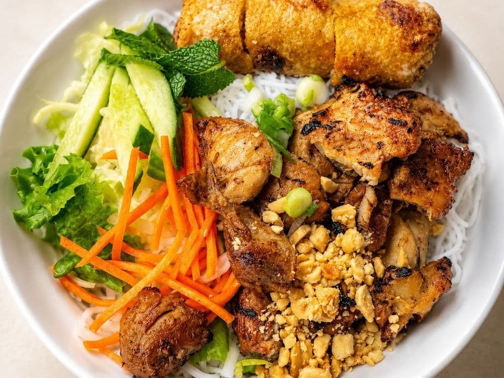 422. Grilled Chicken and  Deep Fried Spring Roll on Vermicelli