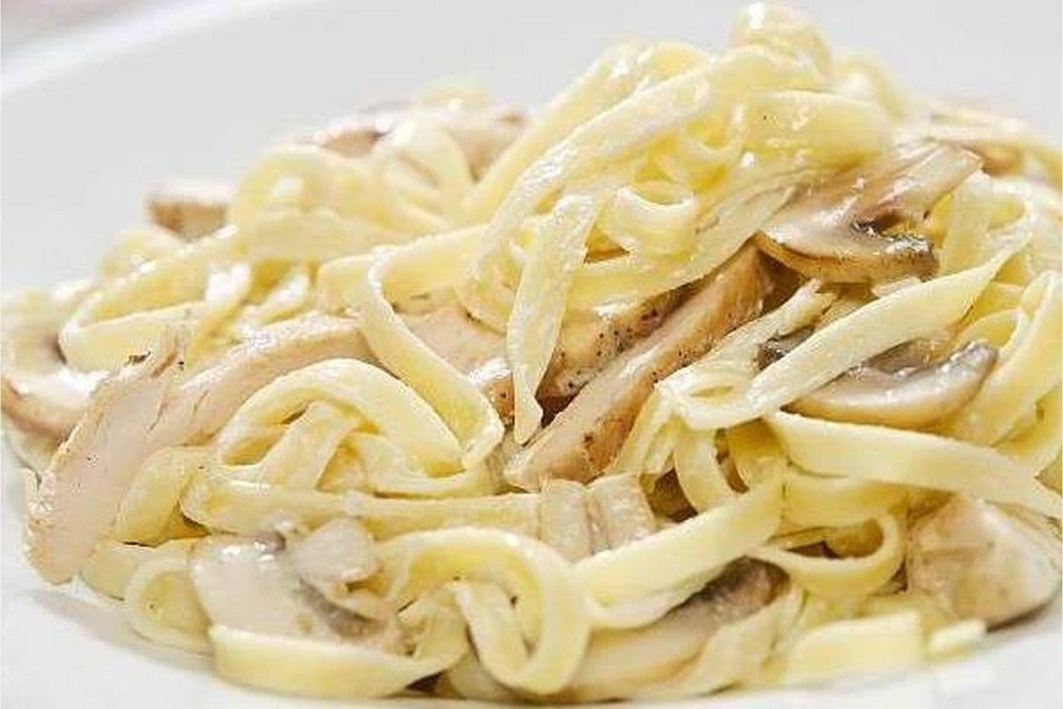 BOGO - Chicken Mushroom Fettuccini