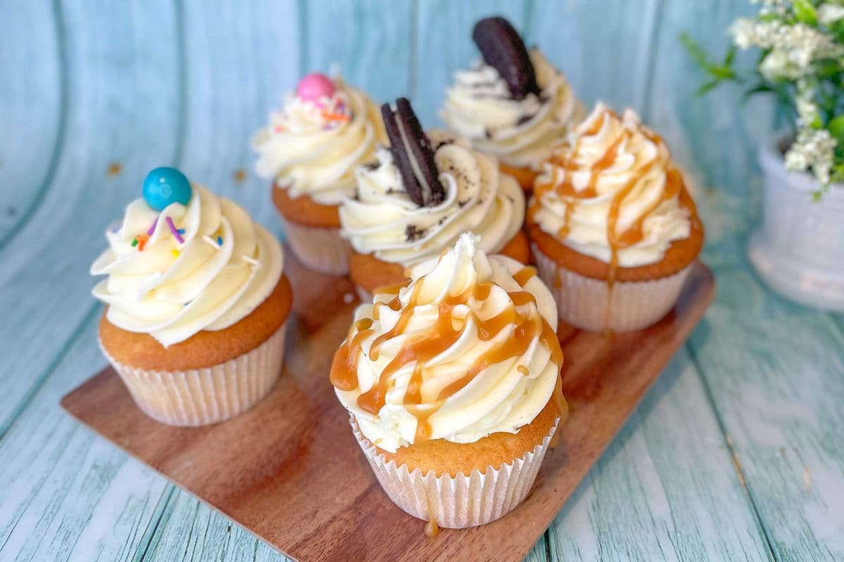 Cupcakes (12 pcs)