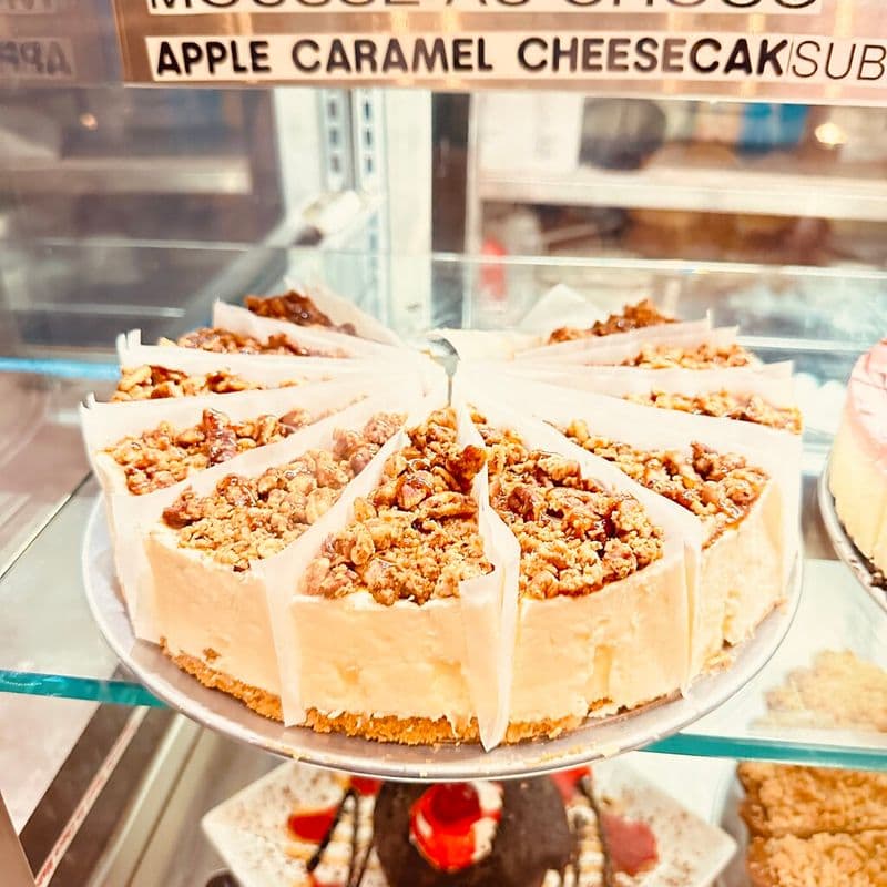 Cheesecake aux pommes et au caramel / Caramel Apple Cheesecake
