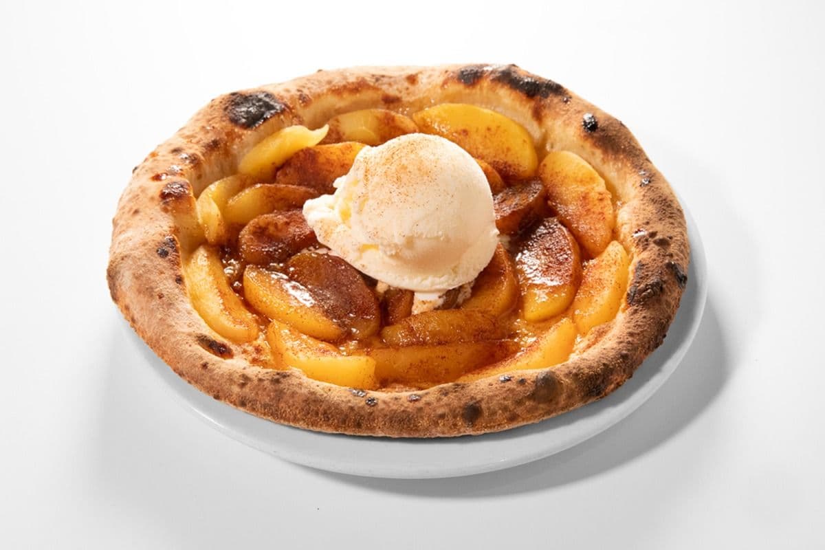 Apple Pie Pizza