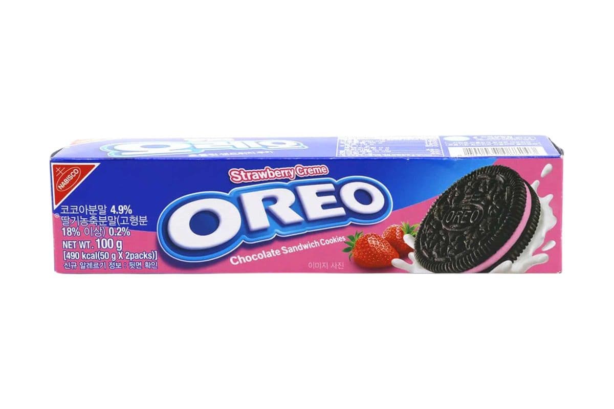 Oreo Fresh Strawberry Flavor Sandwich Biscuits Chinese (97gm) (100 Cal)