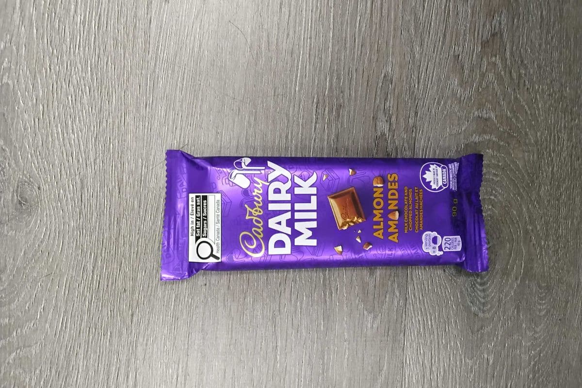 Dairy Milk Almond 90g