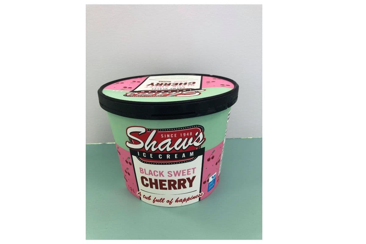 Shaw's- Black Cherry- 1.5 l - Take home ice cream (1.5 l)