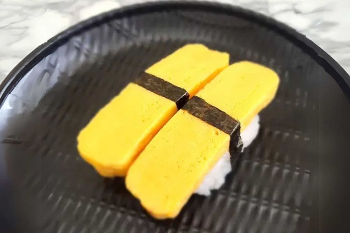 NS2. Egg Omelet (Tamago) (2 pcs)