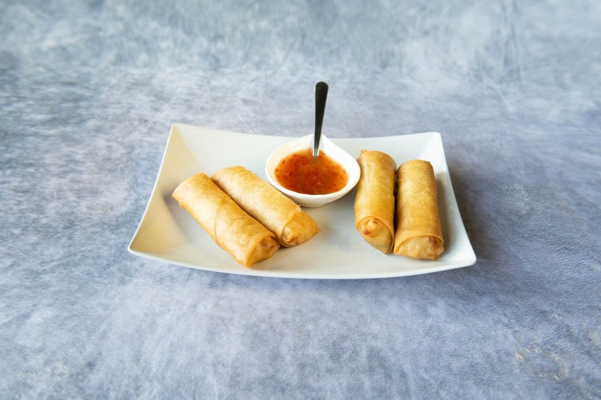 Vegetarian Spring Rolls (4 Spring Rolls)
