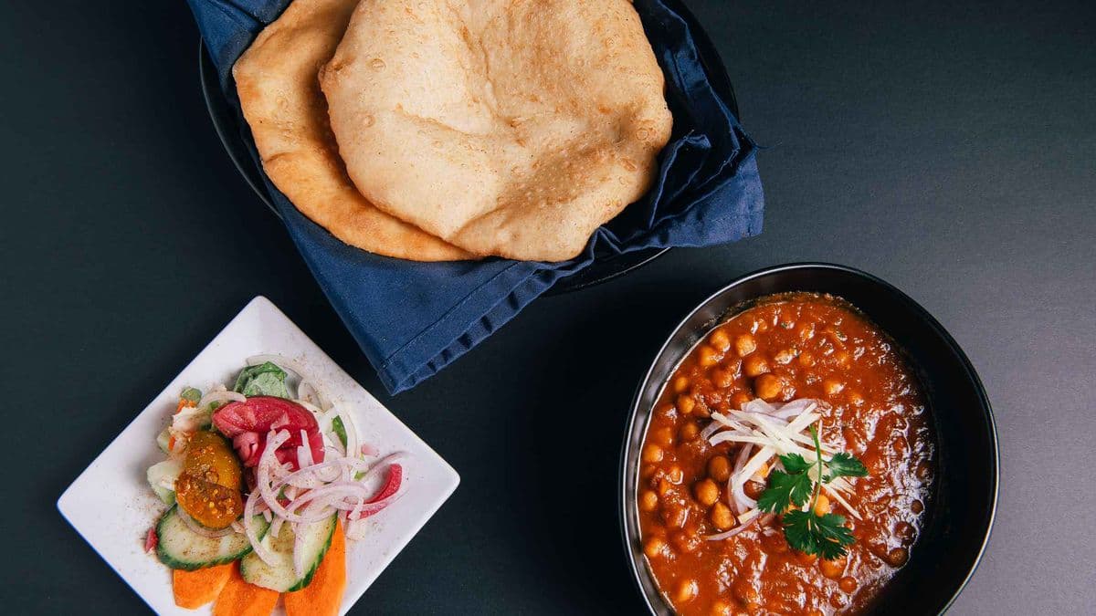 CHOLE BHATURE
