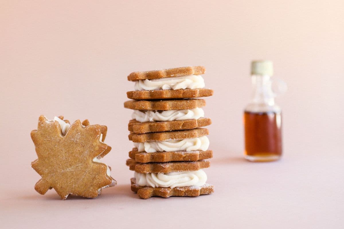 Maple Leaf Sandwich Cookie