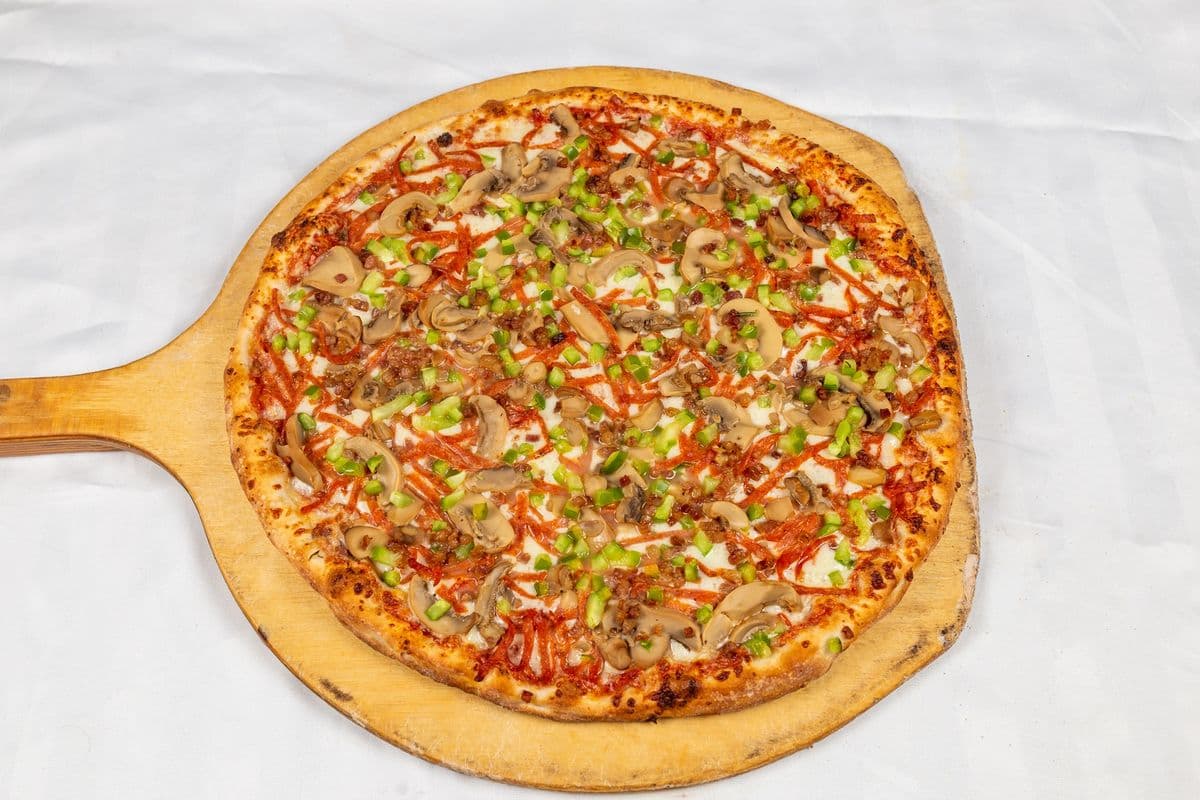 Small-Sized Super Specialty Pizza
