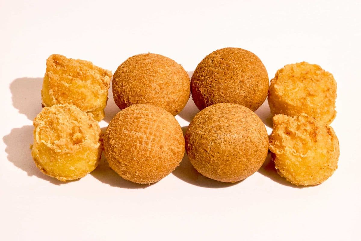 Assorted Balls (8 pcs)