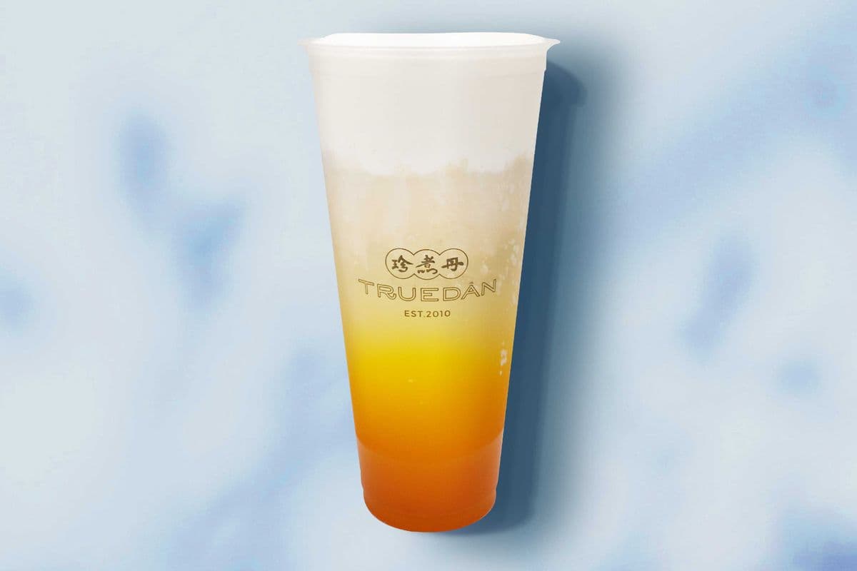 Peach Sparkling Water with Macchiato