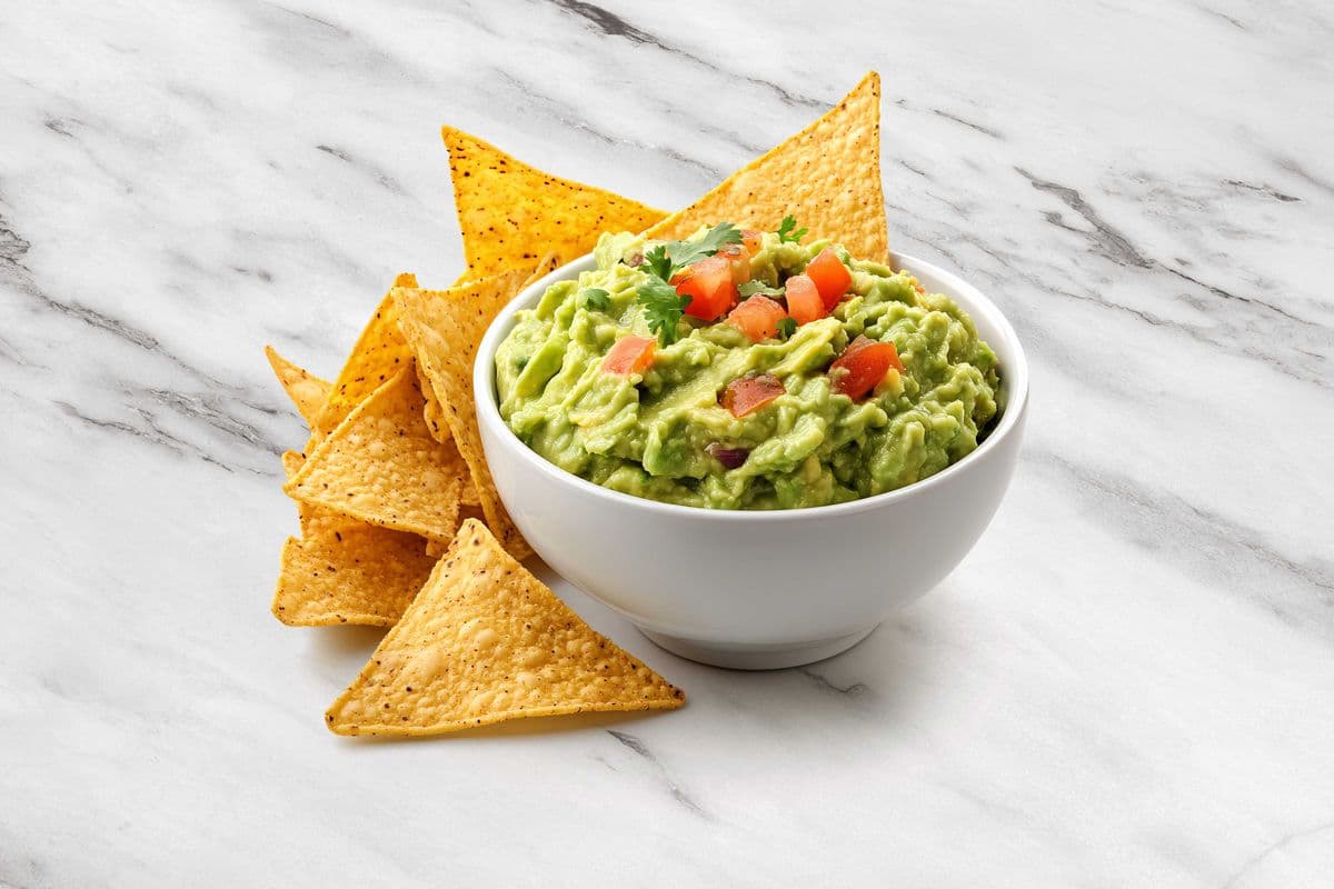 Chips & Guac (8 oz)