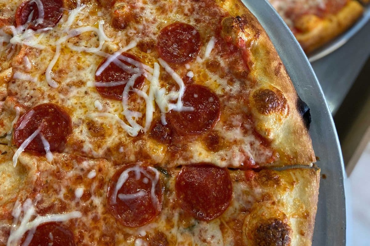 14'' Pepperoni Pizza (Medium)