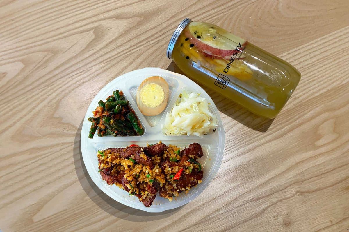 Salt & Pepper Pork Chop Bento Box 椒鹽豬排便當