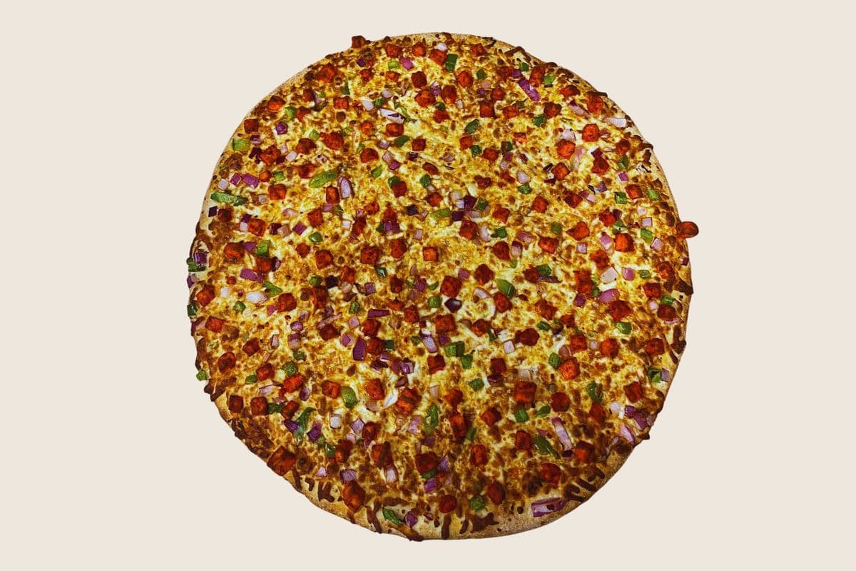 Shai Paneer Pizza (Medium)