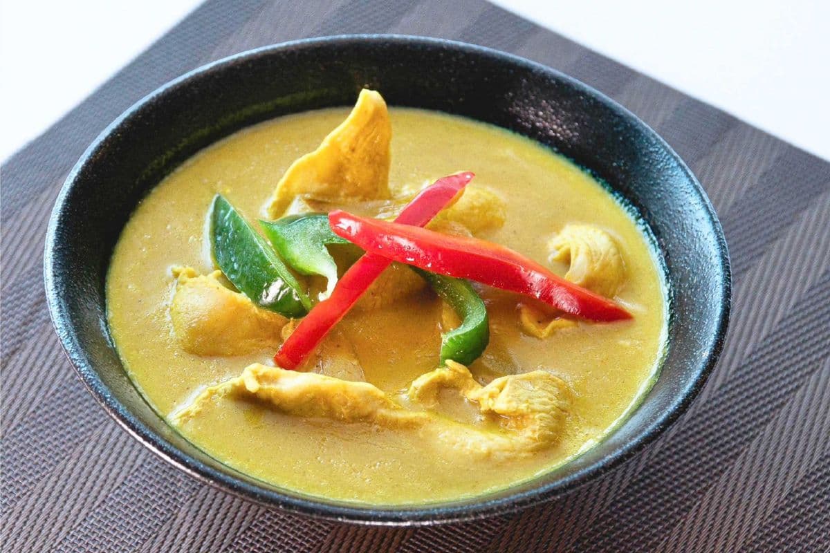 51. Green Curry (Rice is not included)
