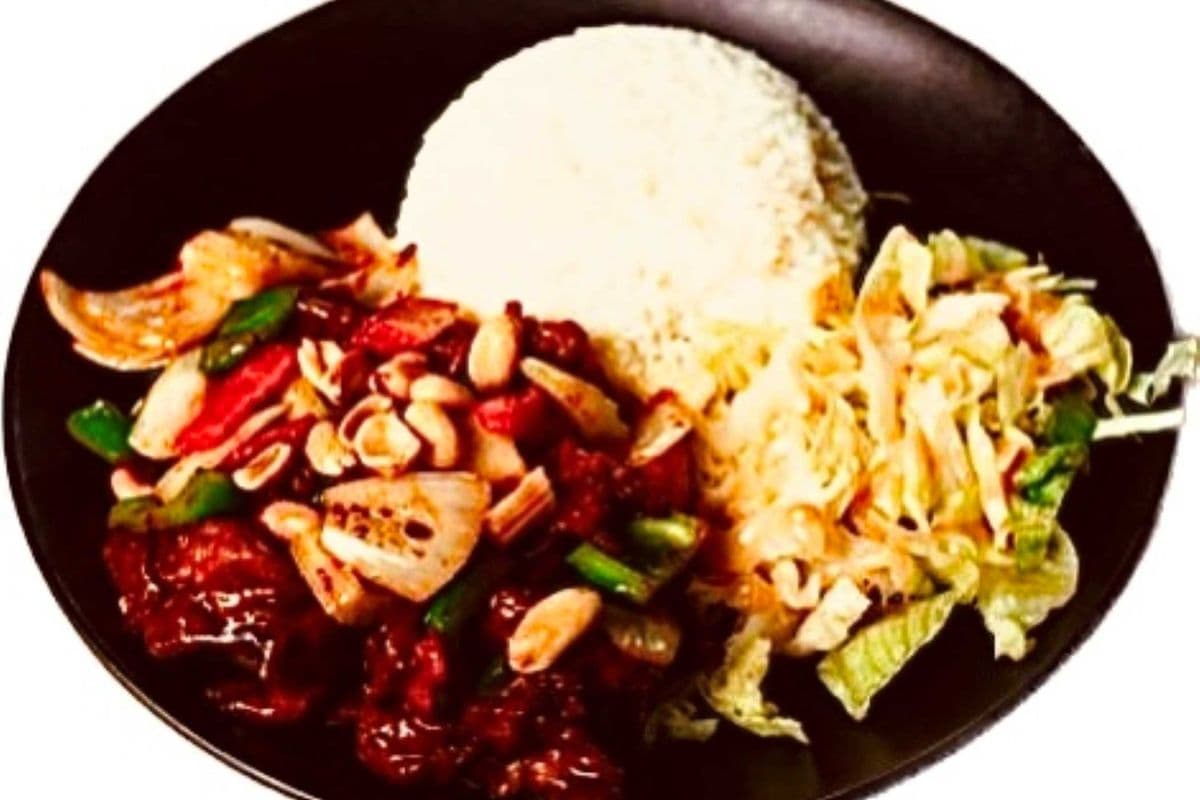 Vegan Chicken with Szechuan Ginger Sauce