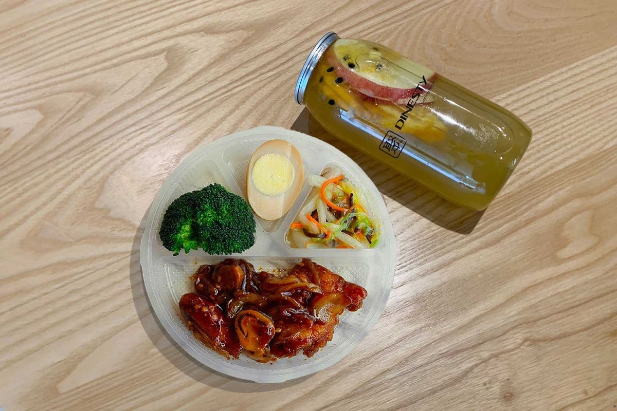 Black Pepper Basa Fillet Bento Box 黑椒魚片便當