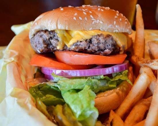 Classic Burger (8 oz)