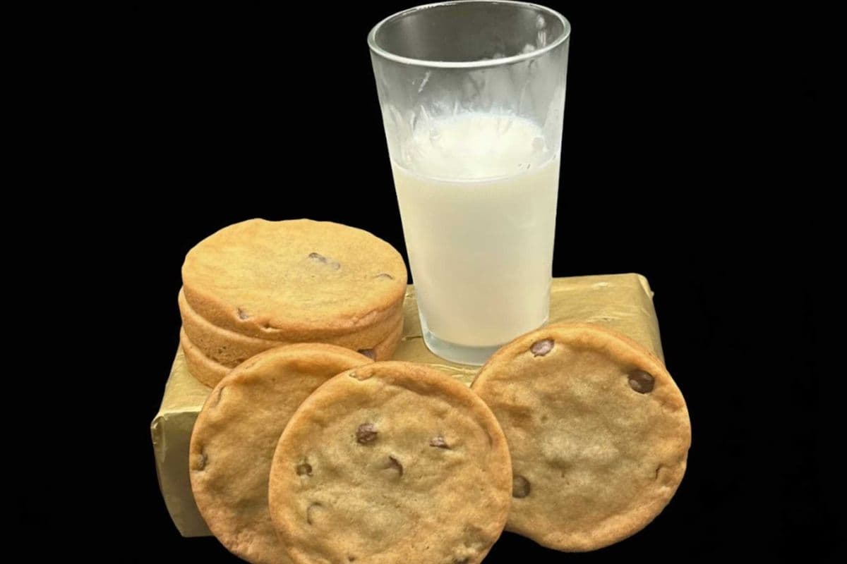 Two Pack Chocolate Chip Cookie
