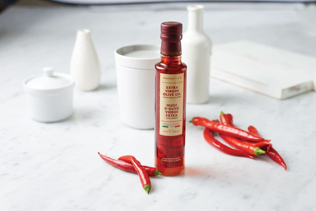 Extra-Virgin Olive Oil with Hot Chili Pepper (250ml Bottle)