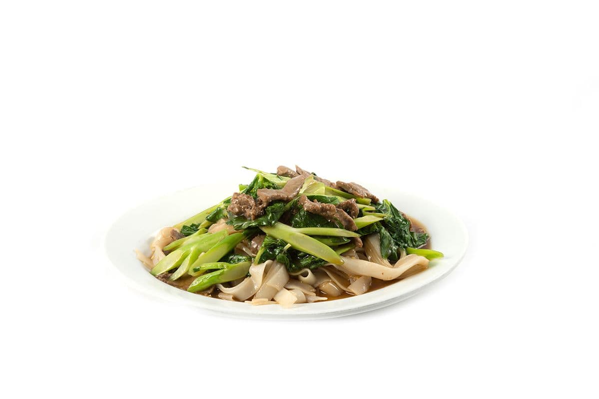 51. Nouilles de riz au boeuf et brocoli chinois / Rice noodles with beef and chinese broccoli
