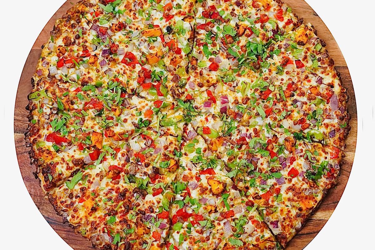 Medium Butter Chicken Pizza