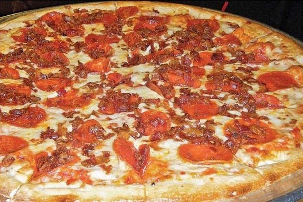 16" Extra Large Logan Special Pepperoni Pizza