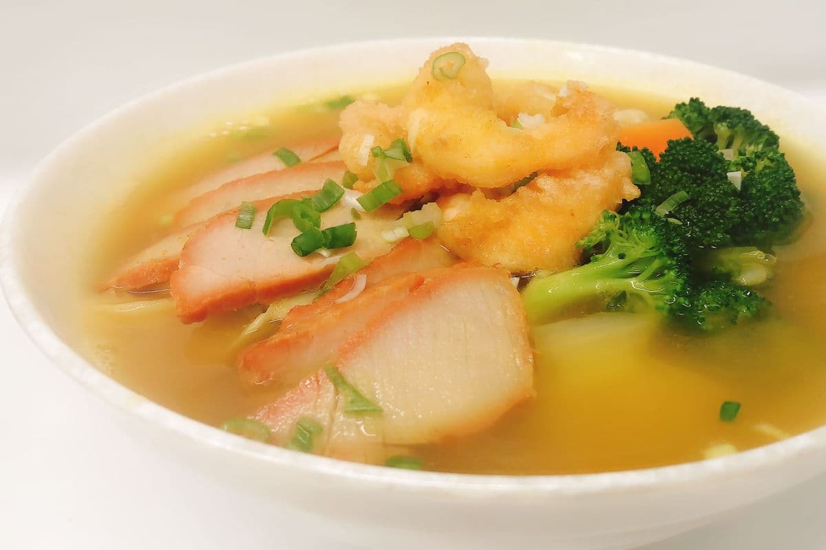 27.Deluxe Curry Wonton Soup