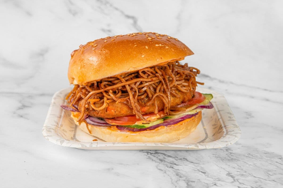 Aloo Tikki Noodle Burger