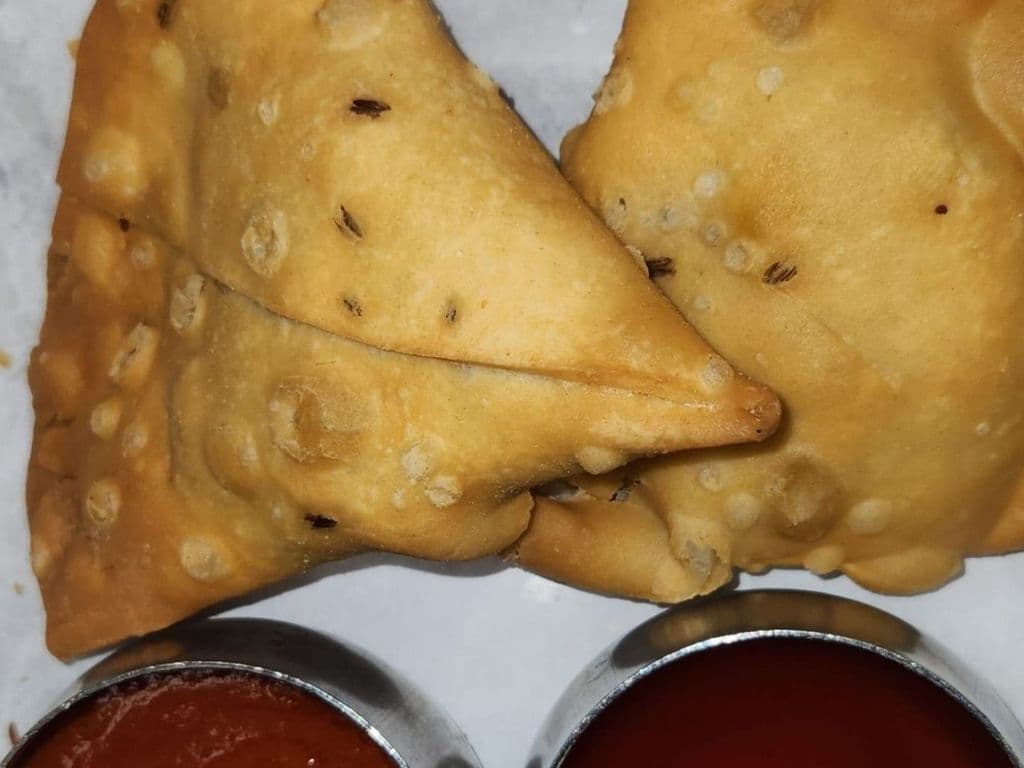 Chk Samosa (2 pcs)