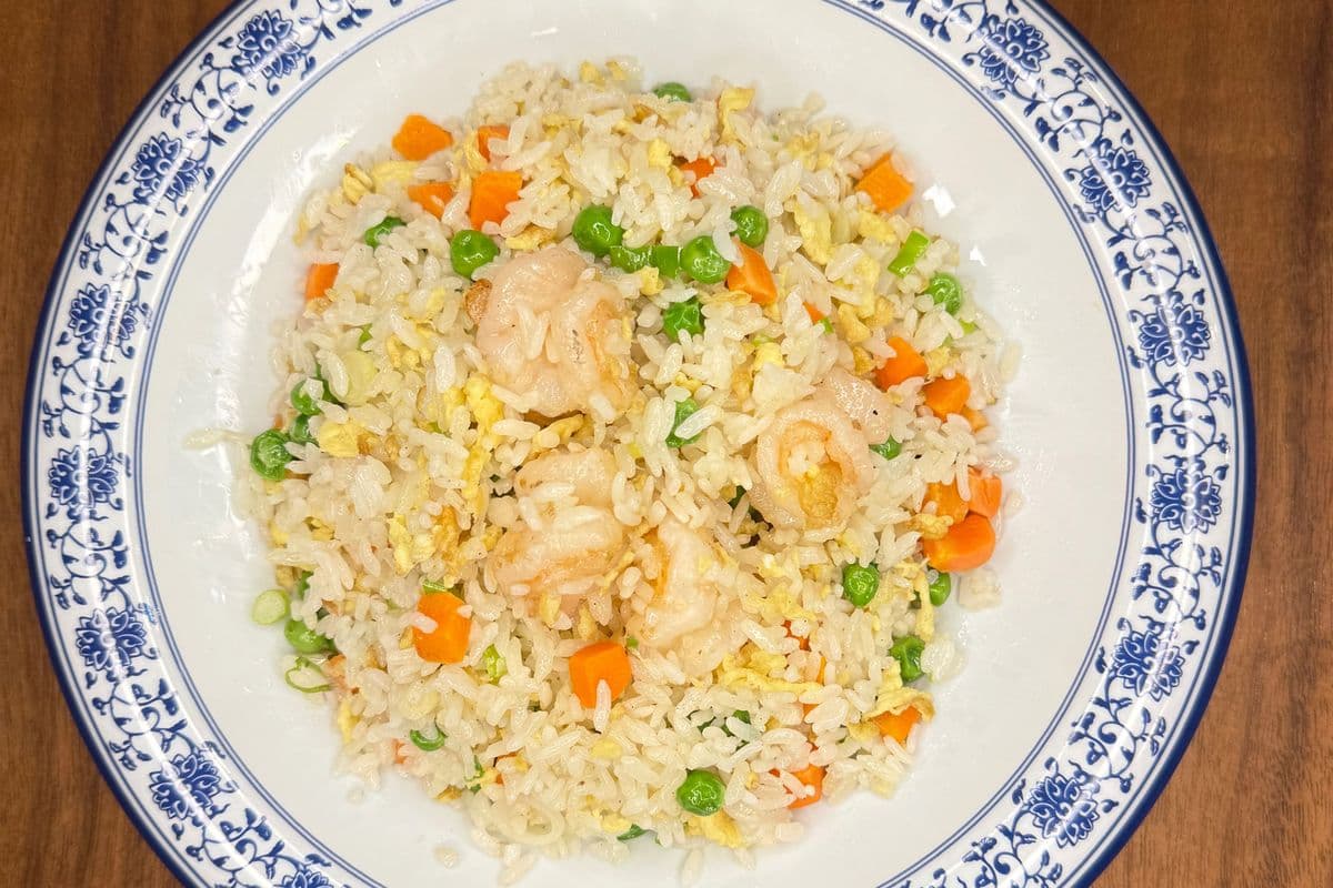 E3 虾、蛋 炒饭 Shrimp & Egg Fried Rice