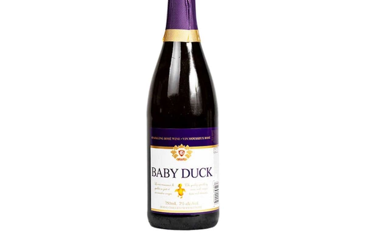 Andrès Baby Duck Sparkling Wine, Rose (750 ml) 750 ml • 7% ABV (1 x 750 ml)