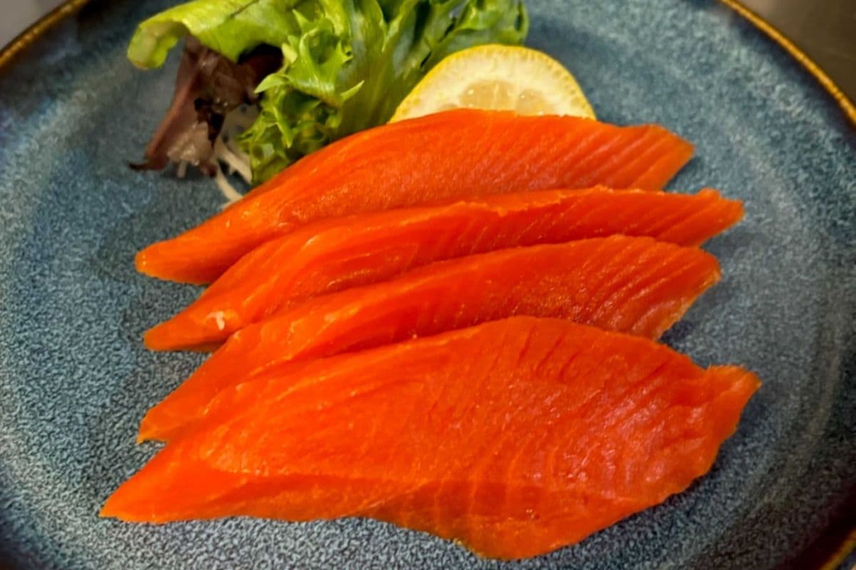 Sockeye Salmon Sashimi (4 pcs)