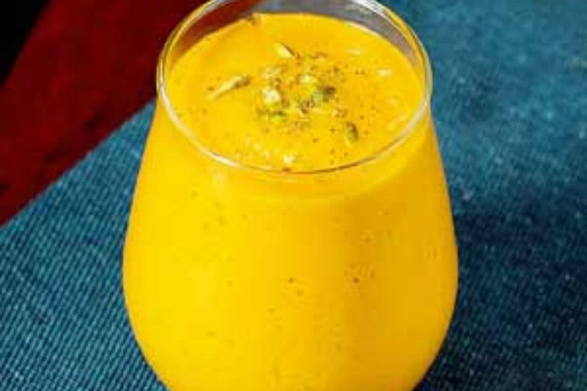 MANGO LASSI