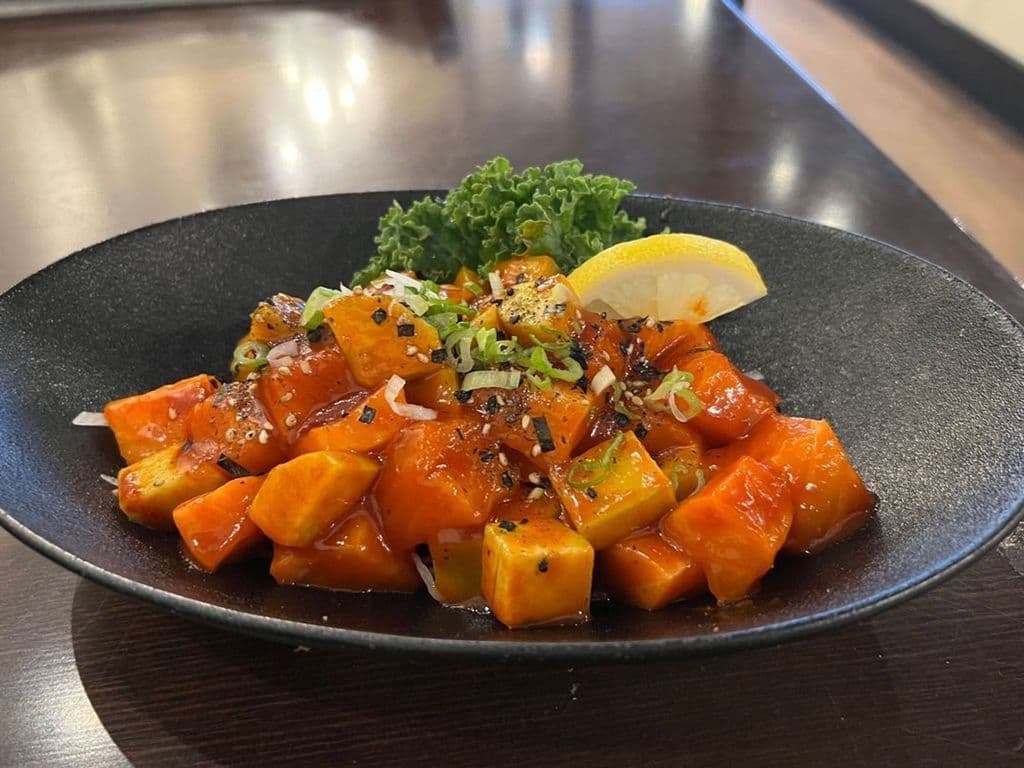 Half Size Spicy Tuna Sashimi